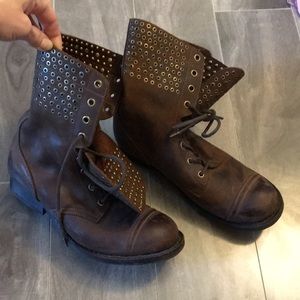 Jeffrey Campbell size 7 brown leather distressed boots with gold accents